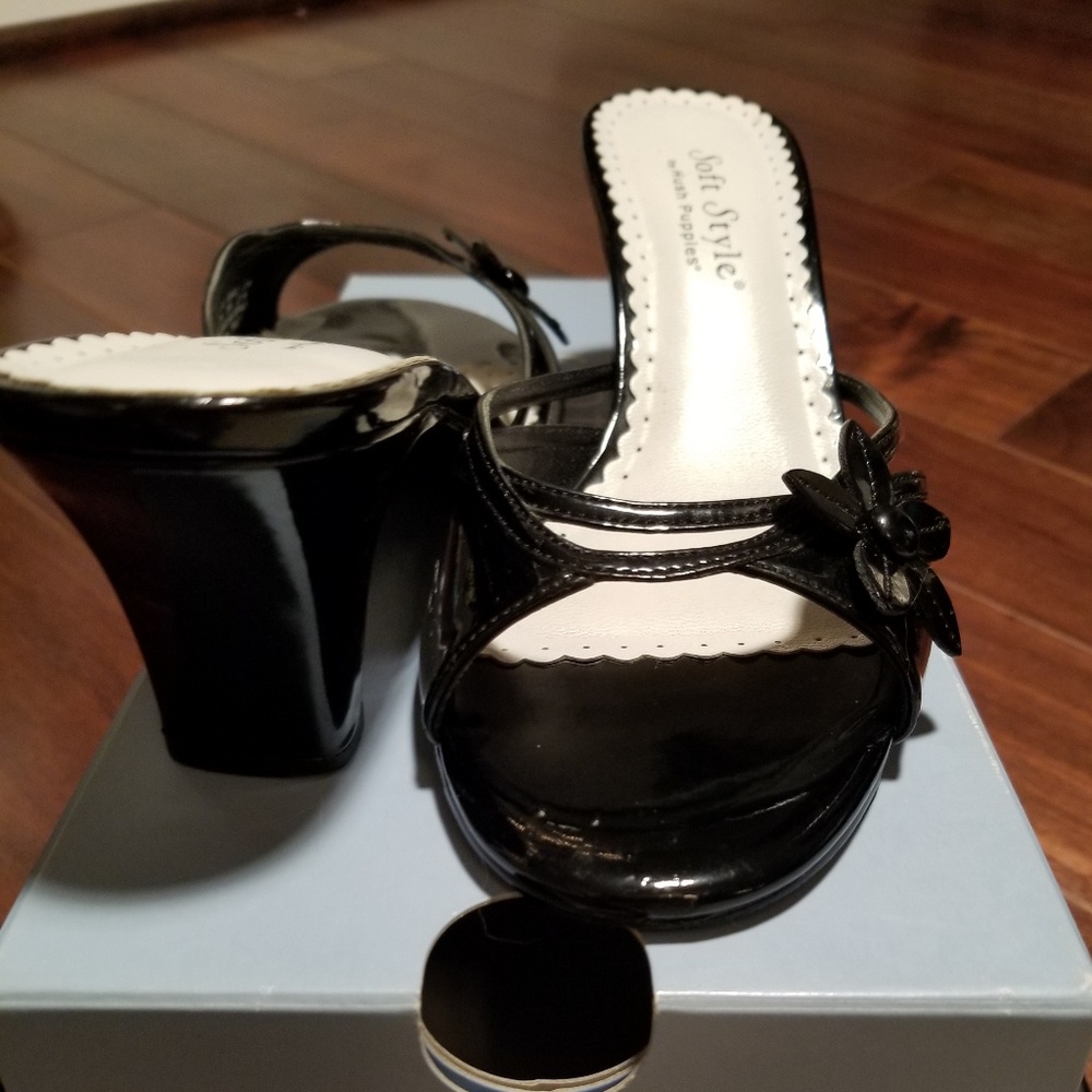 Black Patent Leather Slides 7M - Picture 4 of 4